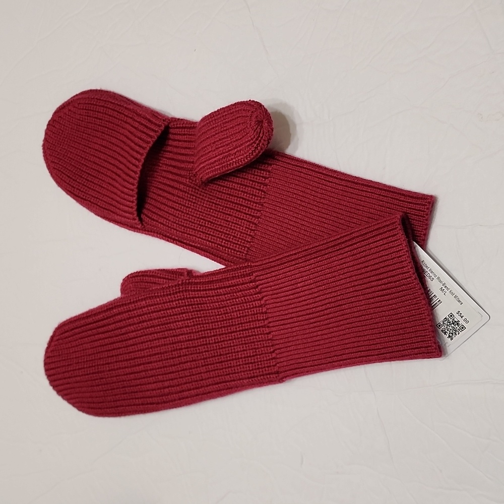 Lululemon Women's Ribbed Merino Wool-Blend Knit Mittens